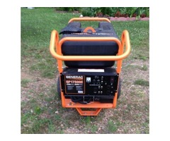 General generator like new only used 2 times kept inside | free-classifieds-usa.com - 2