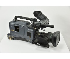 Sony DSR-390 Camcorder DVCAM/MiniDV, Lens, Microphone | free-classifieds-usa.com - 3