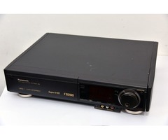 Panasonic NV-FS200 HQ Super-VHS video cassette recorder - PAL | free-classifieds-usa.com - 1