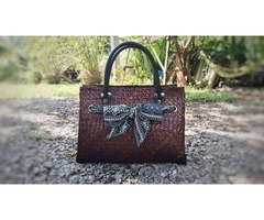 Gorgeous fashion handbag made from natural plant . | free-classifieds-usa.com - 1