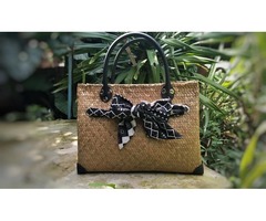 Gorgeous fashion handbag made from natural plant . | free-classifieds-usa.com - 2