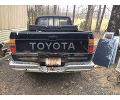 86’ Toyota pickup truck 4x4 | free-classifieds-usa.com - 2