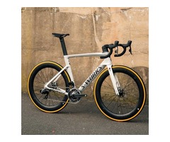 2020 Specialized S-Works Venge RED AXS ETap 12-Speed Disc Road Bike (GERACYCLES) | free-classifieds-usa.com - 4