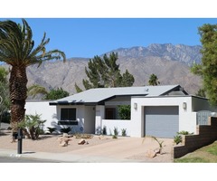 Mid-Century Decorated Private Home With Resort Style Yard and Free Pool Heating | free-classifieds-usa.com - 1