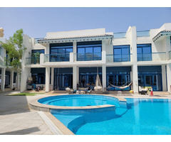 Luxury Villa in The Palm Jumeirah | 4 Beds + Maids | With Beach Access | free-classifieds-usa.com - 2