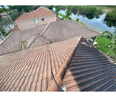 Reasons Why You Need An Expert For Roof Pressure Washing Services | free-classifieds-usa.com - 1