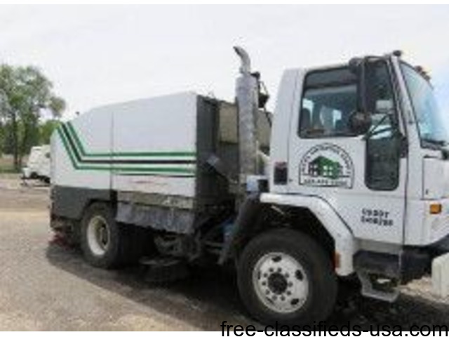 Elgin Eagle Street Sweeper - Trucks & Commercial Vehicles - Omaha ...