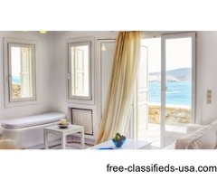 5-bedroom and 4-bathroom White Villa with Pool | free-classifieds-usa.com - 1