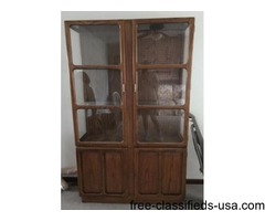 Beautiful curio cabinet | free-classifieds-usa.com - 1