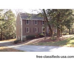 Well maintained 4 Bedroom Colonial | free-classifieds-usa.com - 1