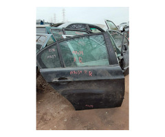 2006 BMW 325i REAR RIGHT SIDE DOOR OEM – COLOR : BLACK | free-classifieds-usa.com - 1
