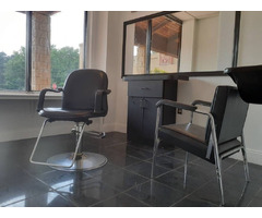 Affordable Salon Suite Starting @175.00/W- Pay $150.00 for first 3/W  | free-classifieds-usa.com - 3