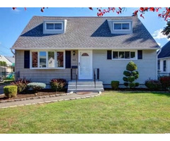 Property For Sale in 63 Cliff Drive, Hicksville | free-classifieds-usa.com - 1