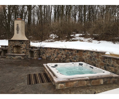 Large custom made HOT TUB made in Mohnton, PA | free-classifieds-usa.com - 2