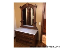 Antique Dresser | free-classifieds-usa.com - 1