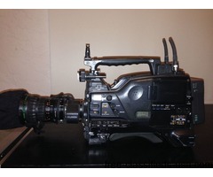 Sony PDW-700 with Fujinon A17x7.8BERM-M28C lens and 5 xdcam disks+Battery | free-classifieds-usa.com - 2