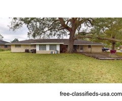 LARGE HOME ON LARGE CORNER LOT!! SPACIOUS ROOMS! 3 BEDS/2.5 BATHS | free-classifieds-usa.com - 1