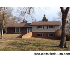 In the Heart of Forsyth, Only Minutes to the Lake! | free-classifieds-usa.com - 1