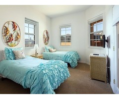 Waterfront Condo Accommodating 6 Guests | free-classifieds-usa.com - 4