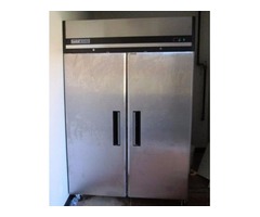 Central Restaurant Products Reach-in Freezer | free-classifieds-usa.com - 1