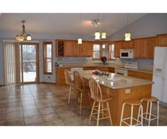 Best deal in Salem Hills Farm! Spacious, modified two-story walkout | free-classifieds-usa.com - 2