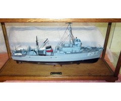 BOAT MODEL - Nautical - USS WHIPPOORWILL in Case - Estate of Capt | free-classifieds-usa.com - 1
