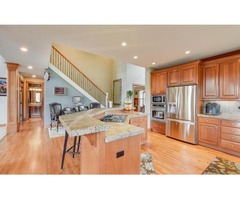 Gorgeous craftsman with grand floor-to-ceiling windows with views of lake | free-classifieds-usa.com - 3